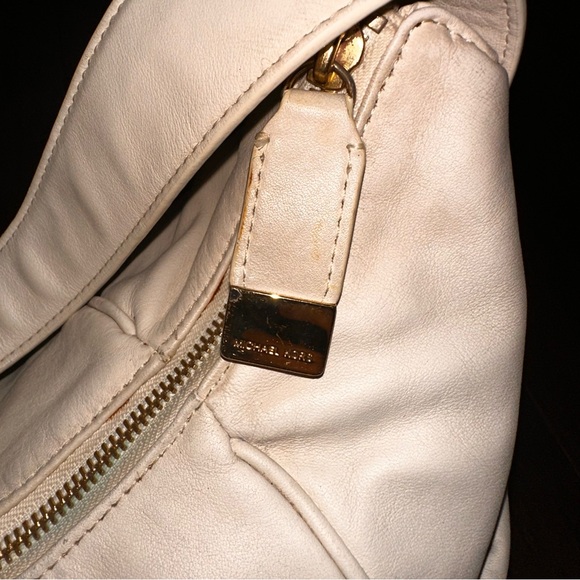 MICHAEL Michael Kors Beverly Hobo Satchel Genuine Leather Shoulder Bag Vanilla - Picture 7 of 16